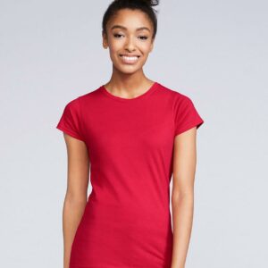 "Fitted style with side seams. Narrow 1/2'"" ribbed collar. Seamless twin needle collar. Taped neck and shoulders. Twin needle sleeves and hem. Tear out label."