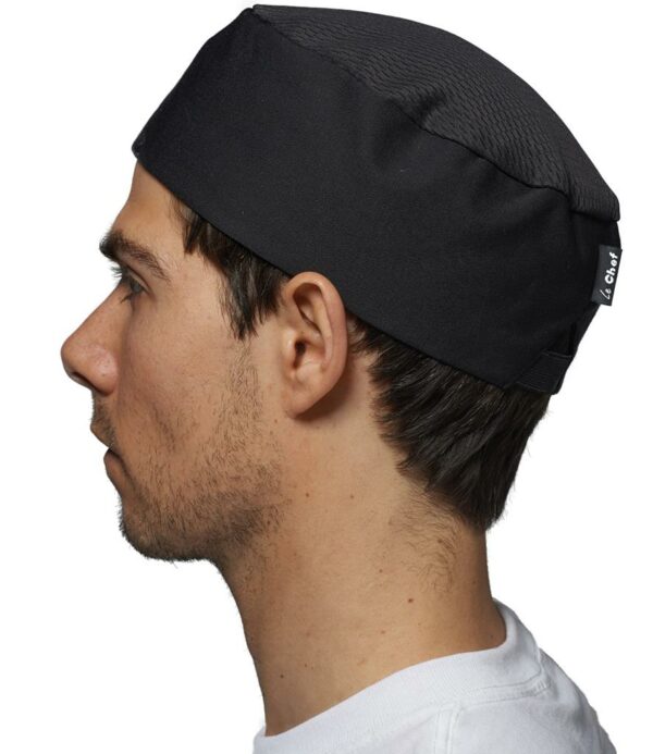 Oval flat top style with StayCool® fabric. Elasticated back. Industrial or domestic wash 65°C. Branded tab on seam.