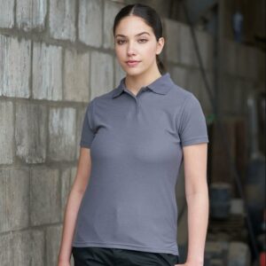 Spun polyester piqué knit. Soft cotton feel fabric. Ladies fit. Ribbed collar. Taped neck. Two self colour button placket. Spare button. Twin needle stitching. 60°C wash.