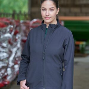 97% polyester/3% elastane outer. Showerproof and windproof. Shaped fit. Full length zip with chin guard and inner zip guard. Two front zip pockets. Tear release adjustable cuffs. Adjustable drawcord.