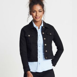 Stretch denim. Cropped ladies fit. Classic denim jacket panelling. Hanging loop. Shank button closure. Two chest pockets with flap closure. Two front pockets. Single button cuffs. Contrast twin needle stitching.