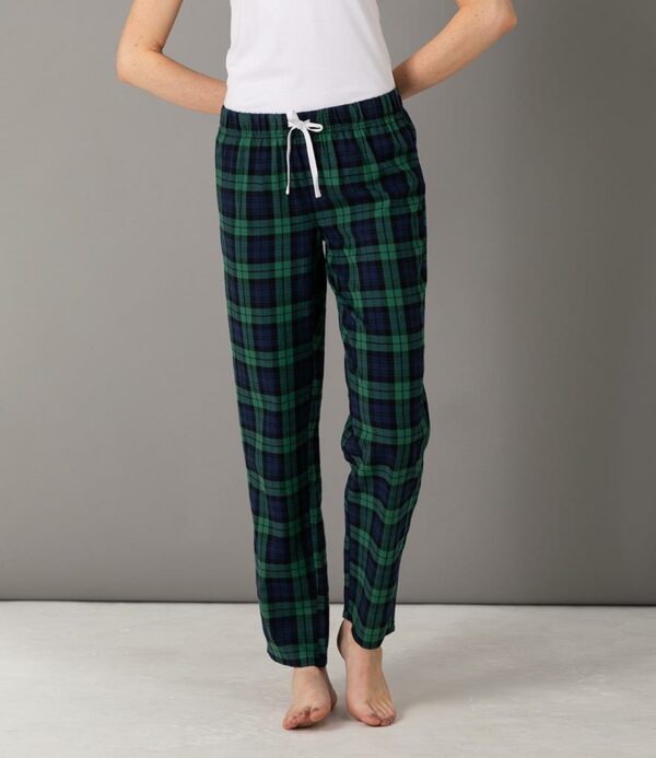 Twill weave. Woven tartan trousers. Fully elasticated waistband with mock drawcord. Plain hem. Tear out label.