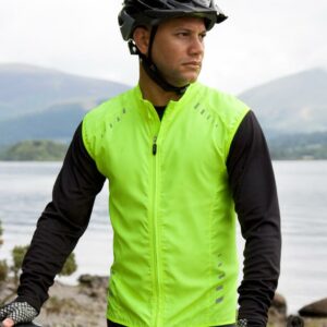 90% polyester/10% elastane mesh back panel. Windproof and breathable. Stand up collar. Full length zip. Reflective print to front and back. Longer back panel.