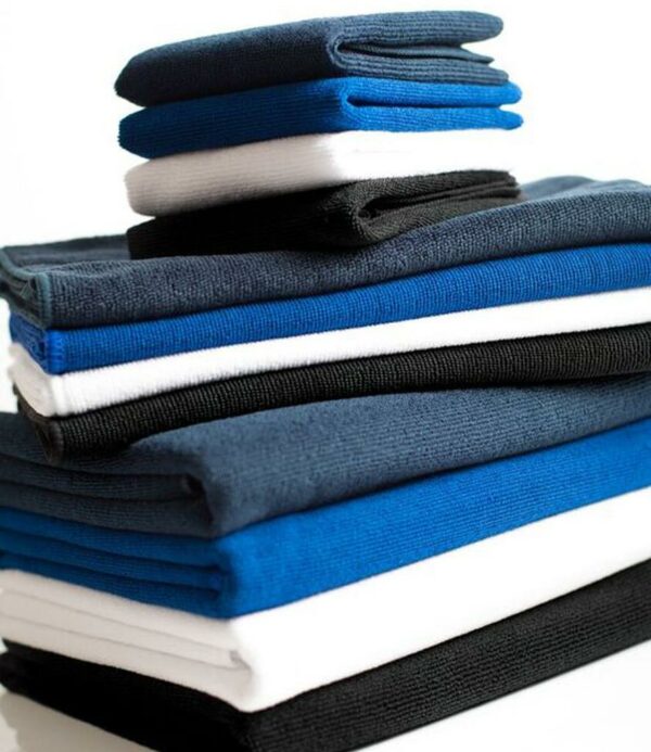 soft pile. Lightweight. Super absorbent. Quick drying. Stitched border."