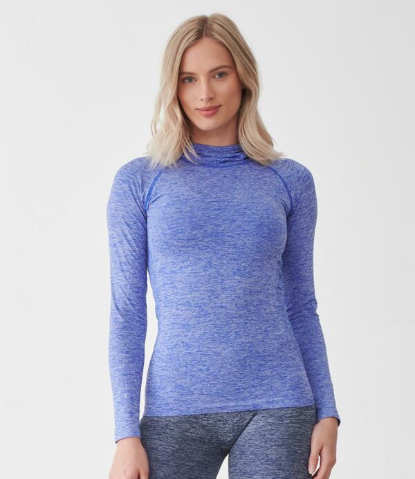Fitted style with high-stretch fabric. Melange effect. Seamless knit. Grown on hood with bound edge. Raglan sleeves with flatlock stitching. Textured knit detail on sides. Thumbholes on cuffs. Blind stitched cuffs and hem. Tear out label.