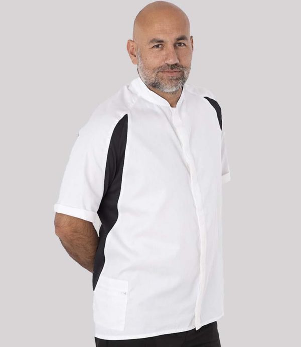 Easy iron bleach resistant fabric.Lightweight.Unisex styling.StayCool® underarm panels.Left sleeve pen pocket.Zip security pocket.Industrial or domestic wash 65°C.Branded tab on left sleeve.