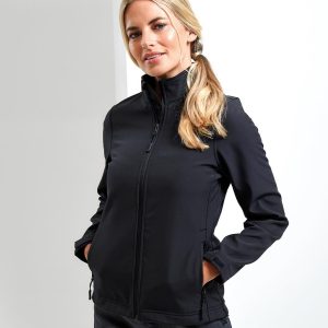 100% recycled polyester.Bonded fleece inner layer.Easy care fabric.Shower and wind resistant.Slim fit.Full length zip with chin guard.Two front zip pockets.Tear release adjustable cuffs.Elasticated drawcord hem.